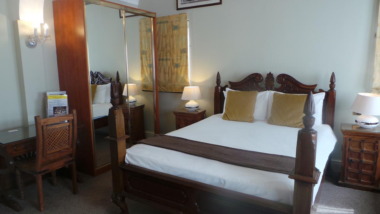 The Peacock Townhouse Hotel Kenilworth - Warwick Kültér fotó